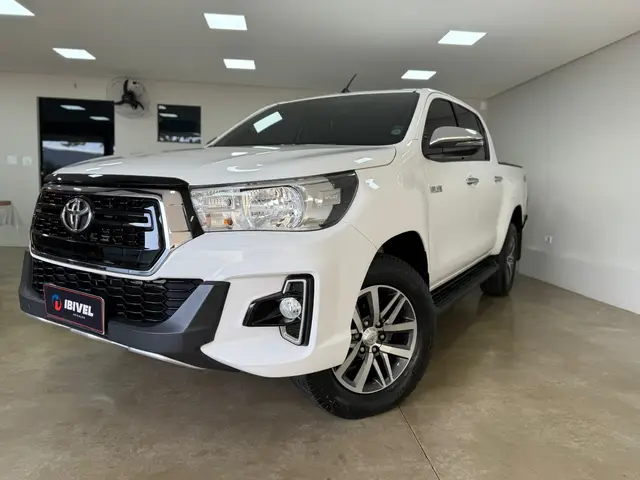 Carro Toyota Hilux Cabine Dupla 2019 Hilux 2.8 16v TDI SRV CD 4x4 (Aut)