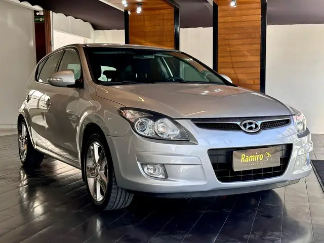 Carro Hyundai i30 CW 2012 2.0i GLS (Aut)