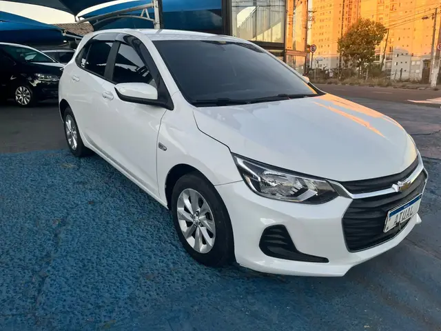 Carro Chevrolet Onix 2021 LT 1.0 (Flex)