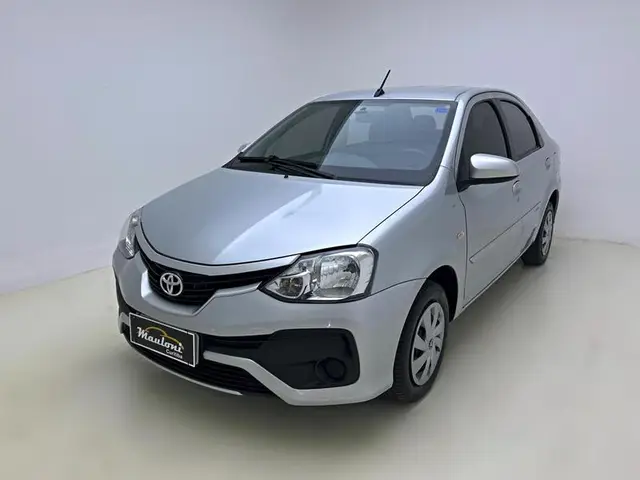 Carro Toyota Etios Sedan 2018 XS 1.5 (Flex)