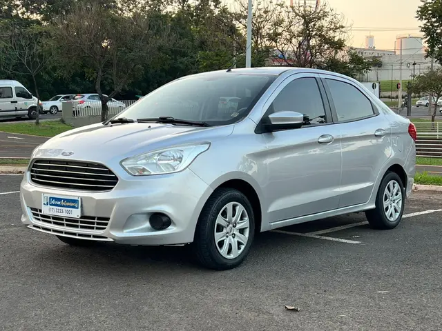 Carro Ford Ka Sedan 2015 SE 1.5 16v (Flex)
