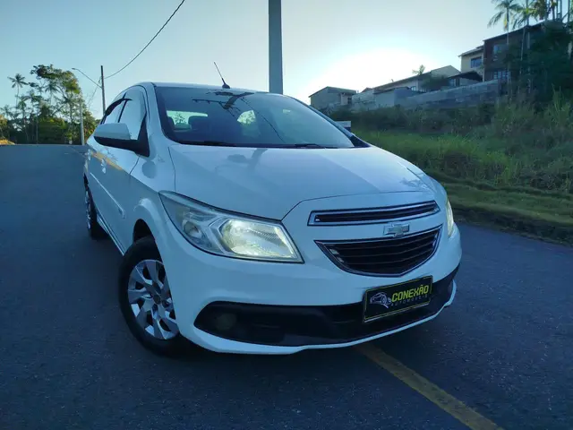 Carro Chevrolet Onix 2014 1.0 LS SPE/4