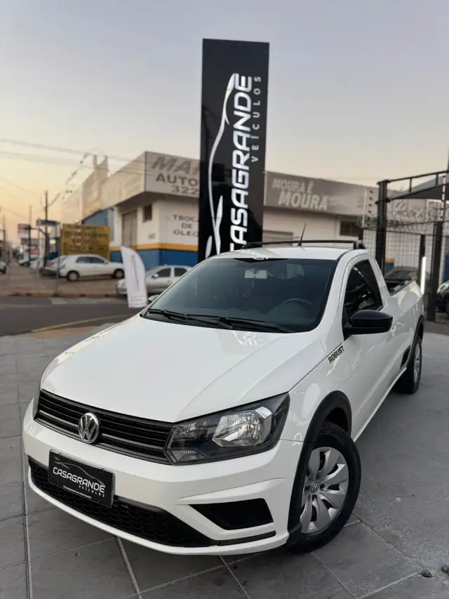Carro Volkswagen Saveiro 2017 Robust 1.6 MSI CS (Flex)