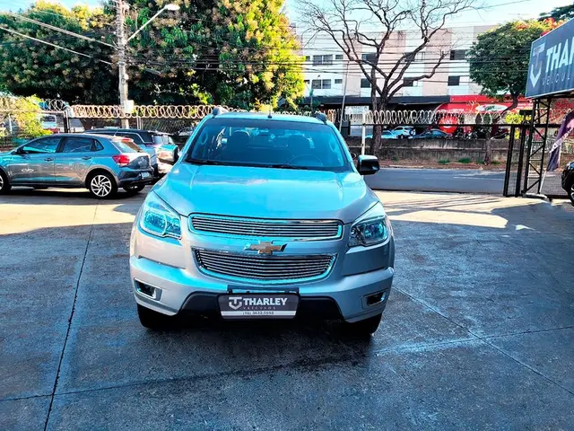 Carro Chevrolet S10 Cabine Dupla 2014 S10 2.4 LT 4x2 (Cab Dupla) (Flex)