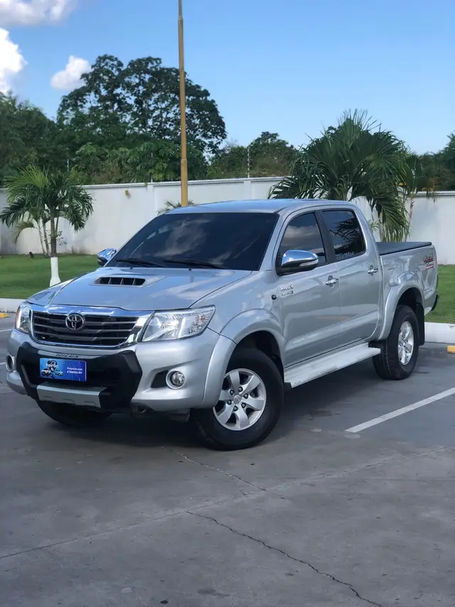 Carro Toyota Hilux Cabine Dupla 2015 Hilux 3.0 TDI 4x4 CD SR