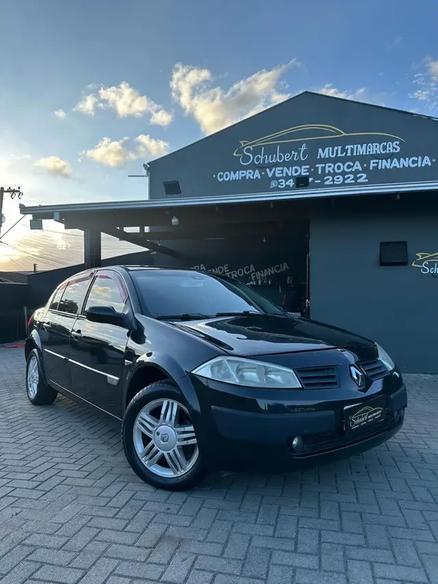 Carro Renault Megane Sedan 2009 Mégane Sedan Expression 2.0 16V (aut)