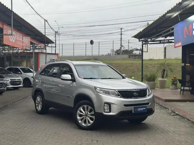 Carro Kia Sorento 2014 2.4 16V 4x2 (Aut)