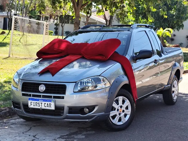 Carro Fiat Strada 2013 Working 1.4 (Flex) (Cabine Estendida)