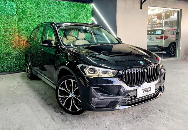 Carro BMW X1 2022 sDrive20i 2.0 Turbo (Aut.)