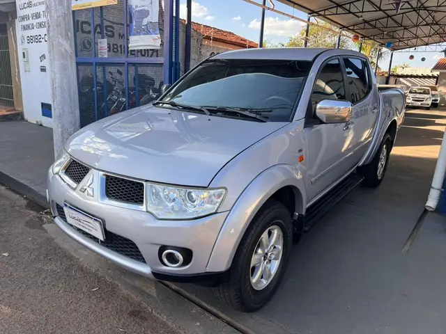 Carro Mitsubishi L200 Triton Sport 2013 3.2 DI-D 4x4 (Aut)