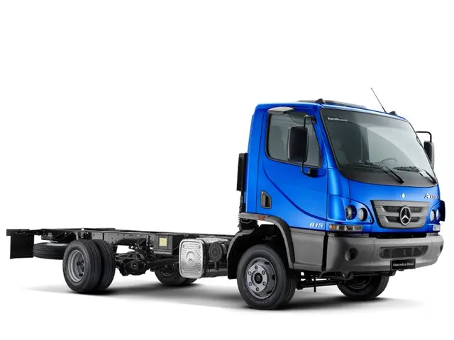 Carro Mercedes-Benz Accelo 2021 815/46 C.EST
