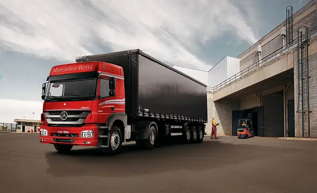 Carro Mercedes-Benz Axor 2021 1933 LS/36 E5 4x2