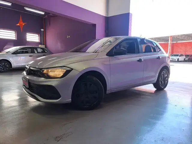 Carro Volkswagen Polo 2024 Track 1.0 Flex 12V 5p
