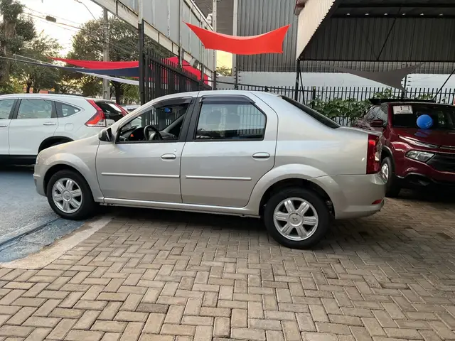 Carro Renault Logan 2011 Expression 1.6 8V Hi-Torque (flex)