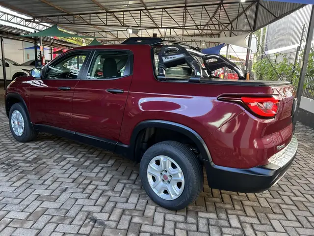 Carro Fiat Toro 2017 Freedom 2.4 TigerShark AT9 (Flex)