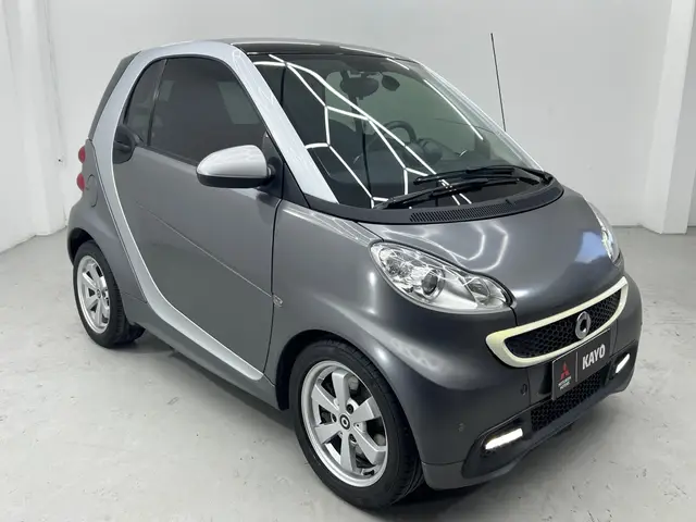 Carro Smart Fortwo Coupe 2013 fortwo 1.0 MHD Coupé