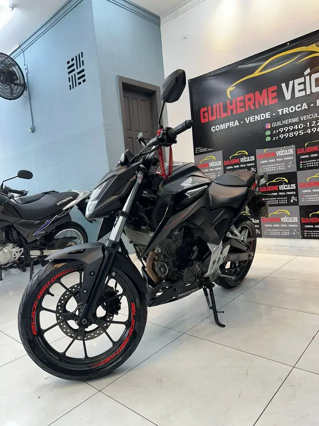 Moto Honda CB 300F Twister 2023 Standard