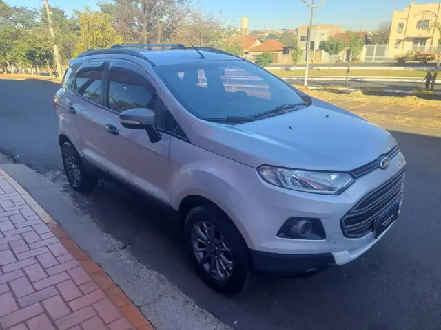 Carro Ford EcoSport 2013 Ecosport Freestyle 1.6 16V (Flex)