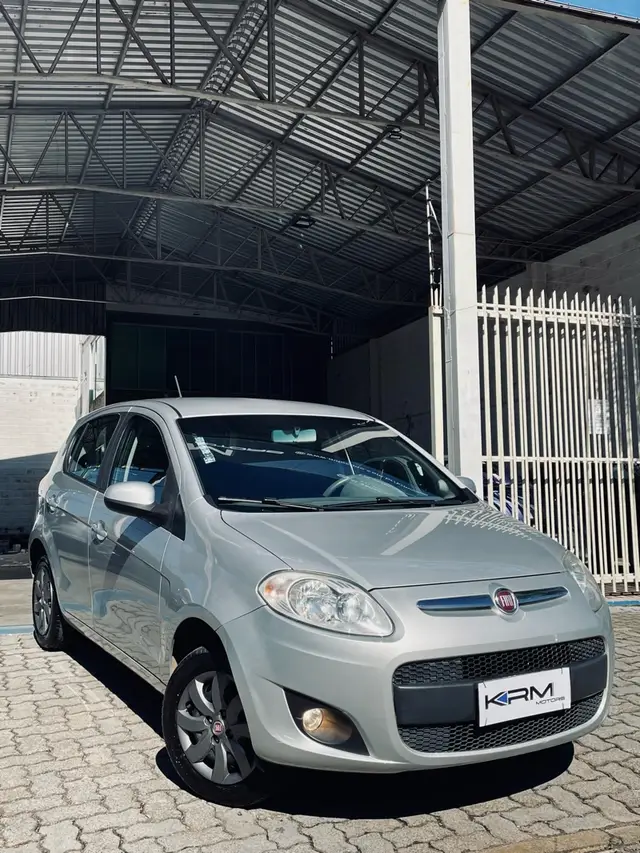 Carro Fiat Palio 2014 Attractive 1.0 8V (Flex)