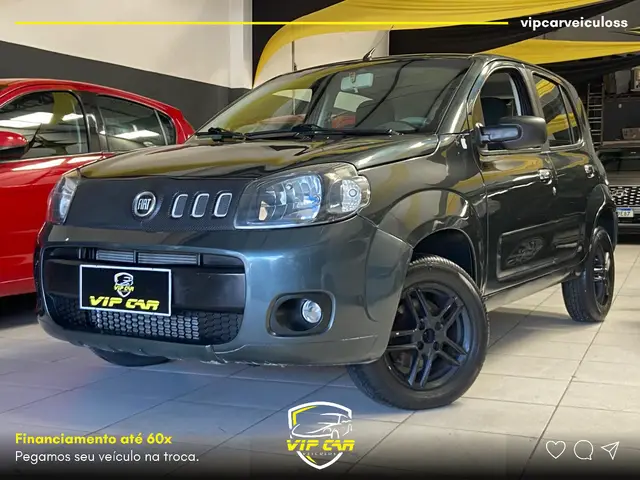 Carro Fiat Uno 2014 Vivace Celeb. 1.0 8V (Flex) 4p