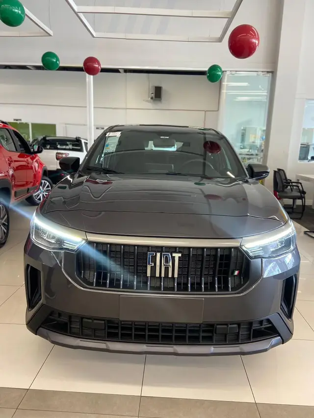 Carro Fiat Fastback 2026 Turbo 200