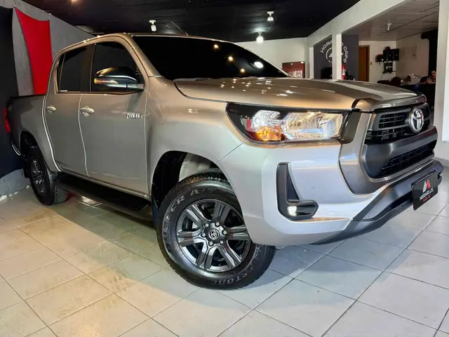 Carro Toyota Hilux Cabine Simples 2024 4x4 2.8 Diesel