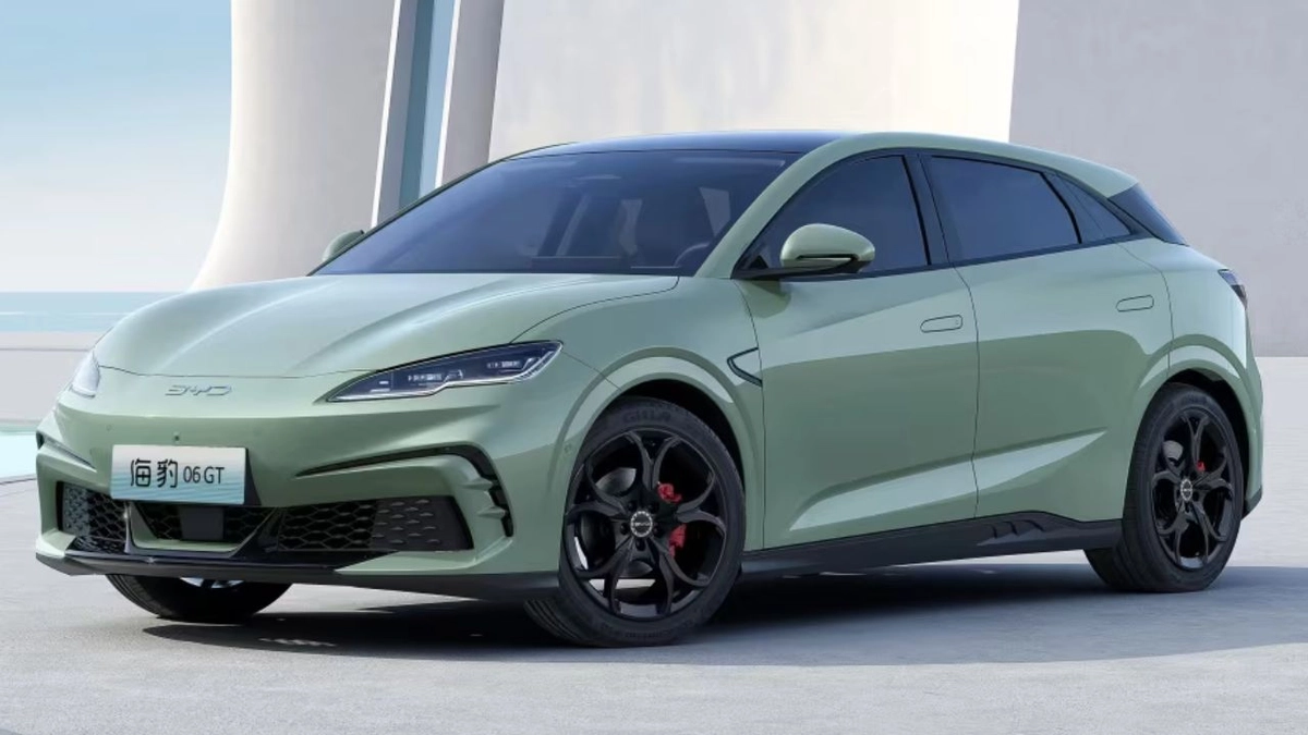 Modelo é equipado com dois motores e tem preço de HB20 no país asiático