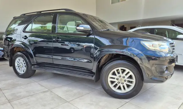 Carro Toyota Hilux SW4 2012 SRV 3.0 4X4 (7 Lugares)