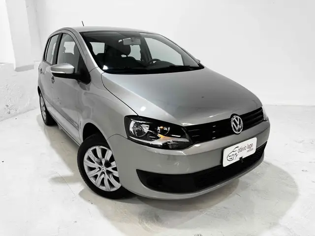 Carro Volkswagen Fox 2013 1.0 VHT (Flex) 4p
