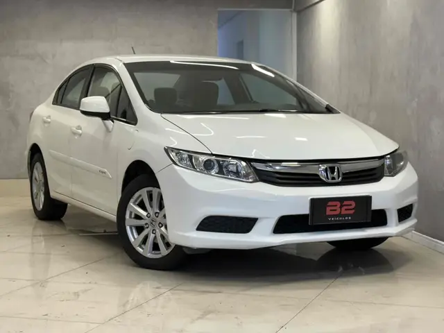 Carro Honda Civic 2014 New  LXS 1.8 16V i-VTEC (Flex)
