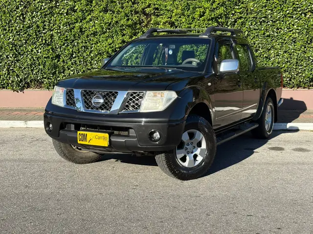 Carro Nissan Frontier 2010 LE 4x4 2.5 16V (cab. dupla)