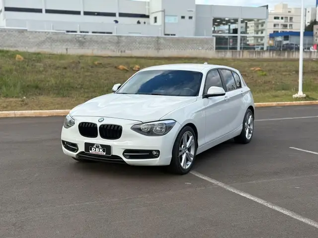 Carro BMW 118i 2013 118i Sport Line 1.6