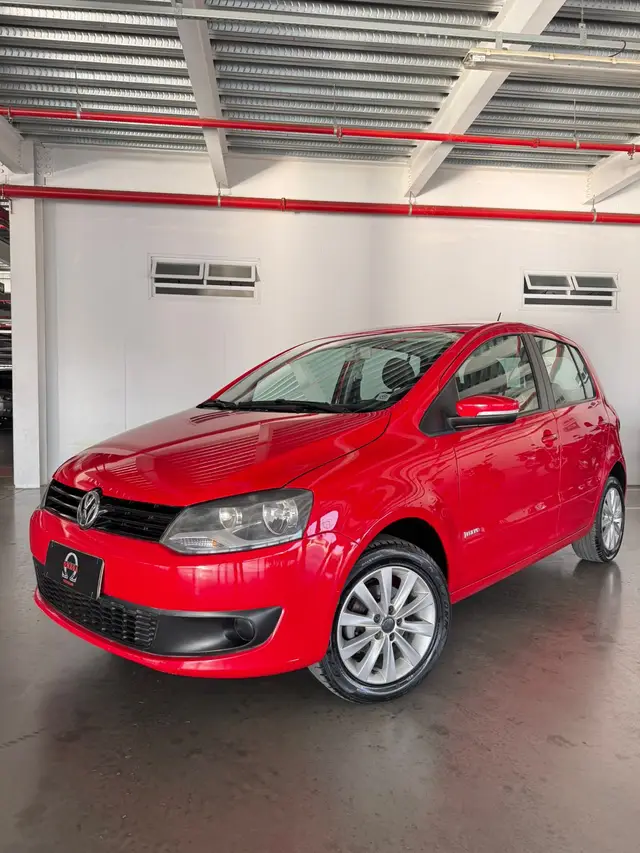 Carro Volkswagen Fox 2013 1.0 VHT (Flex) 4p
