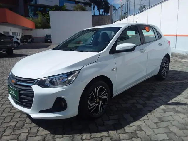 Carro Chevrolet Onix Plus 2024 LT 1.0