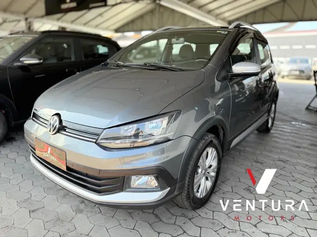 Carro Volkswagen CrossFox 2017 1.6 16v MSI (Flex)
