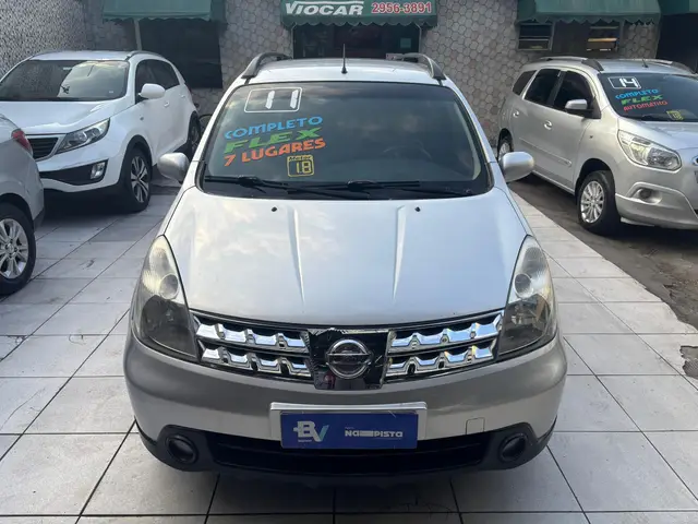 Carro Nissan Grand Livina 2011 SL 1.8 16V (flex) (aut)