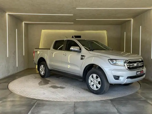 Carro Ford Ranger Cabine Dupla 2023 XLT 3.2 Turbodiesel 20V 4x4 (Aut)