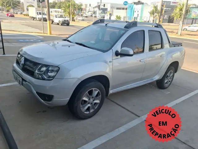 Carro Renault Duster Oroch 2016 1.6 16V SCe Dynamique (Flex)