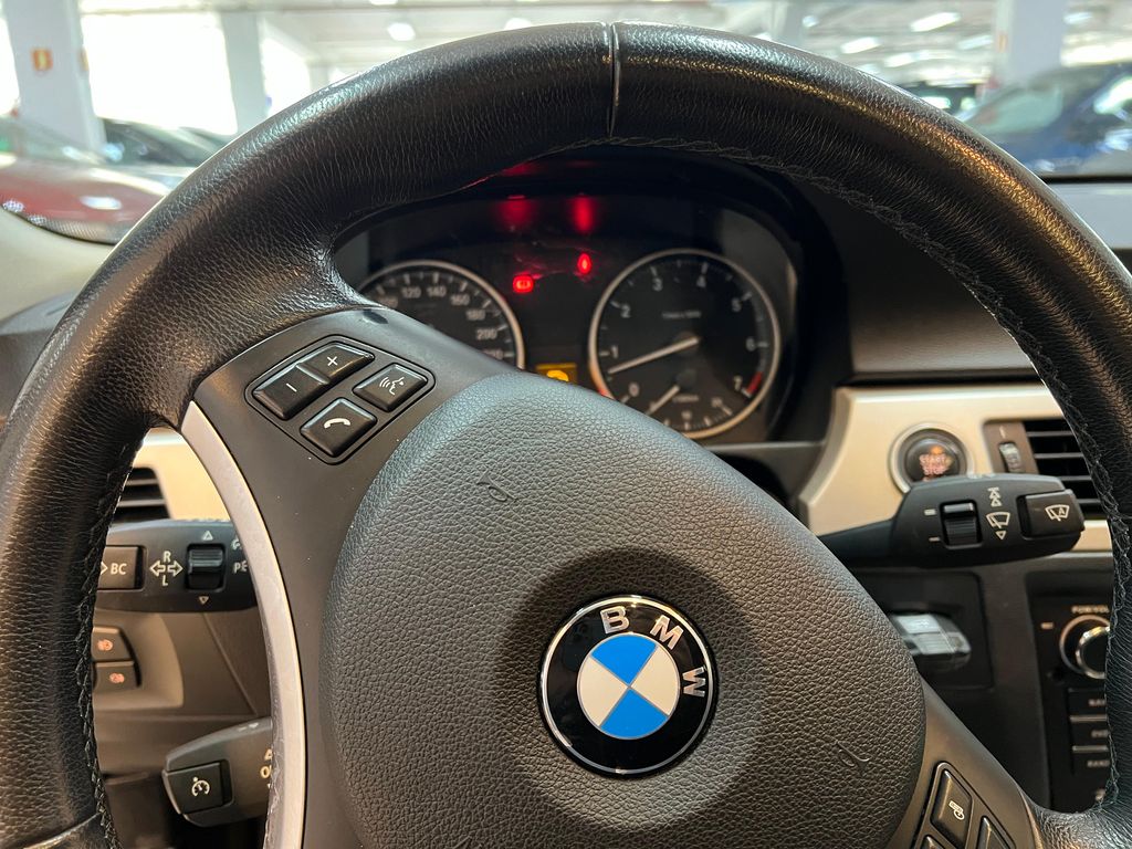 320i 320i 2.0 16V