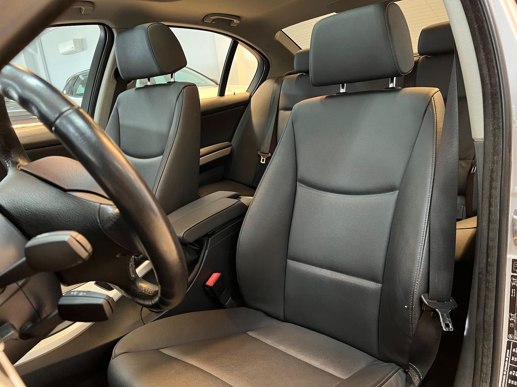 320i 320i 2.0 16V