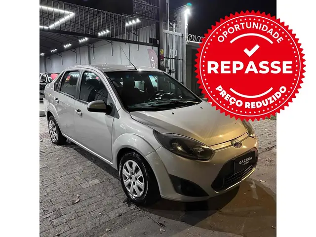 Carro Ford Fiesta Hatch 2014 SE 1.0 RoCam (Flex)