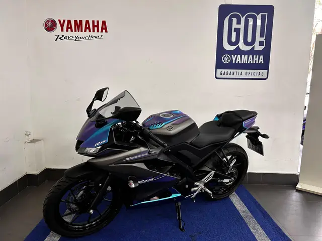 Moto Yamaha YZF R15 2025 ABS