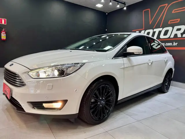 Carro Ford Focus Sedan 2018 SE 2.0 PowerShift