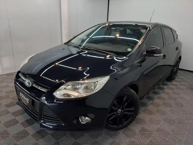 Carro Ford Focus Hatch 2014 SE 2.0 16V PowerShift