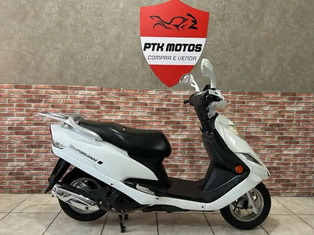 Moto Suzuki Burgman 2015 125i
