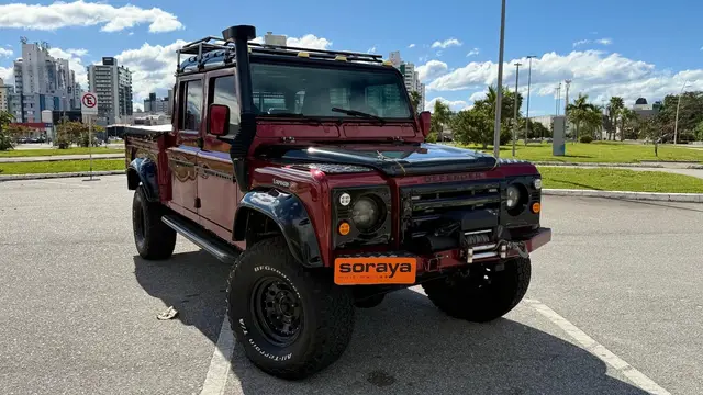 Carro Land Rover Defender 2004 130 4x4 2.5 HCPU (Cab. Dupla)