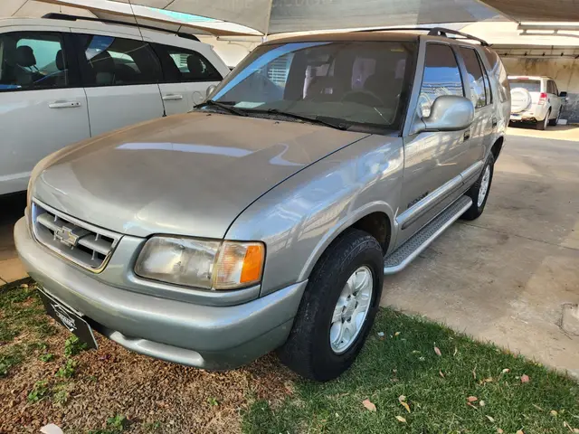 Carro Chevrolet Blazer 1996 DLX 4x2 2.2 EFi