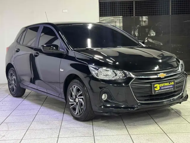 Carro Chevrolet Onix Plus 2024 LT 1.0