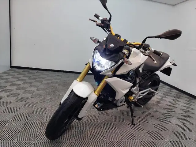 Moto BMW G 310 R 2020 ABS