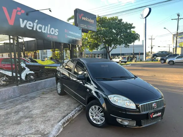 Carro Fiat Linea 2009 1.9 16V Dualogic (Flex)